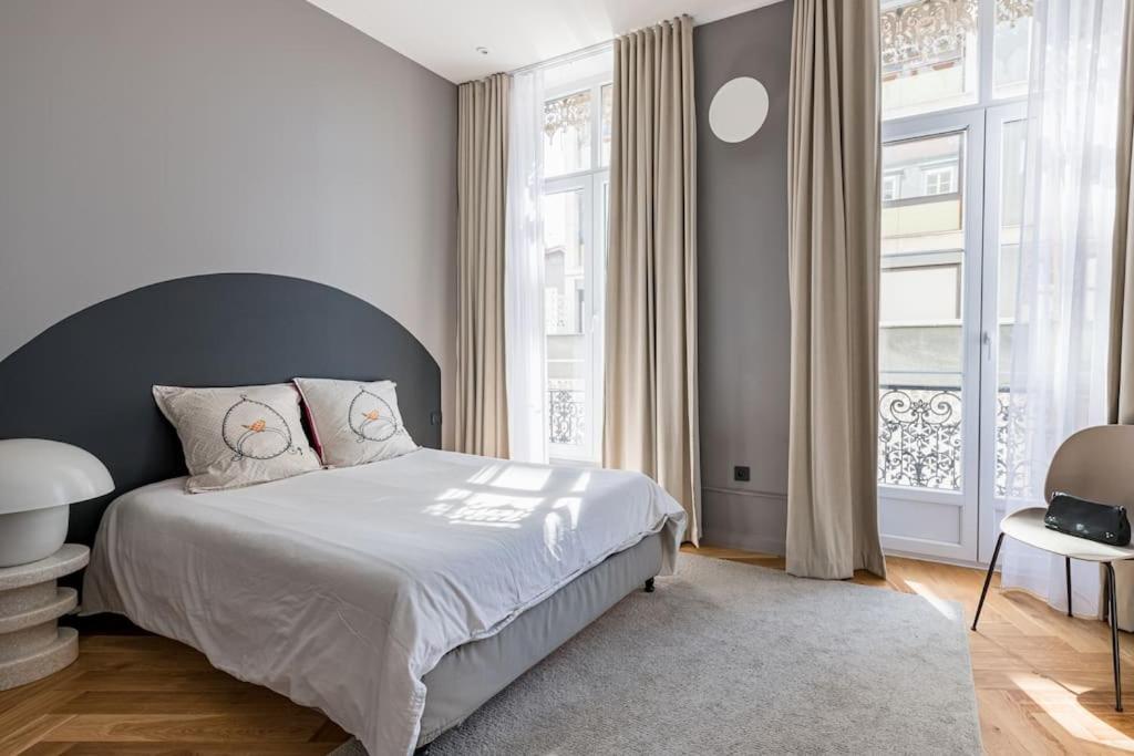 Beige Hospitalite - Apotheose Luxueux- 3 Chambres - Parking Prive Saint-Etienne  Eksteriør bilde